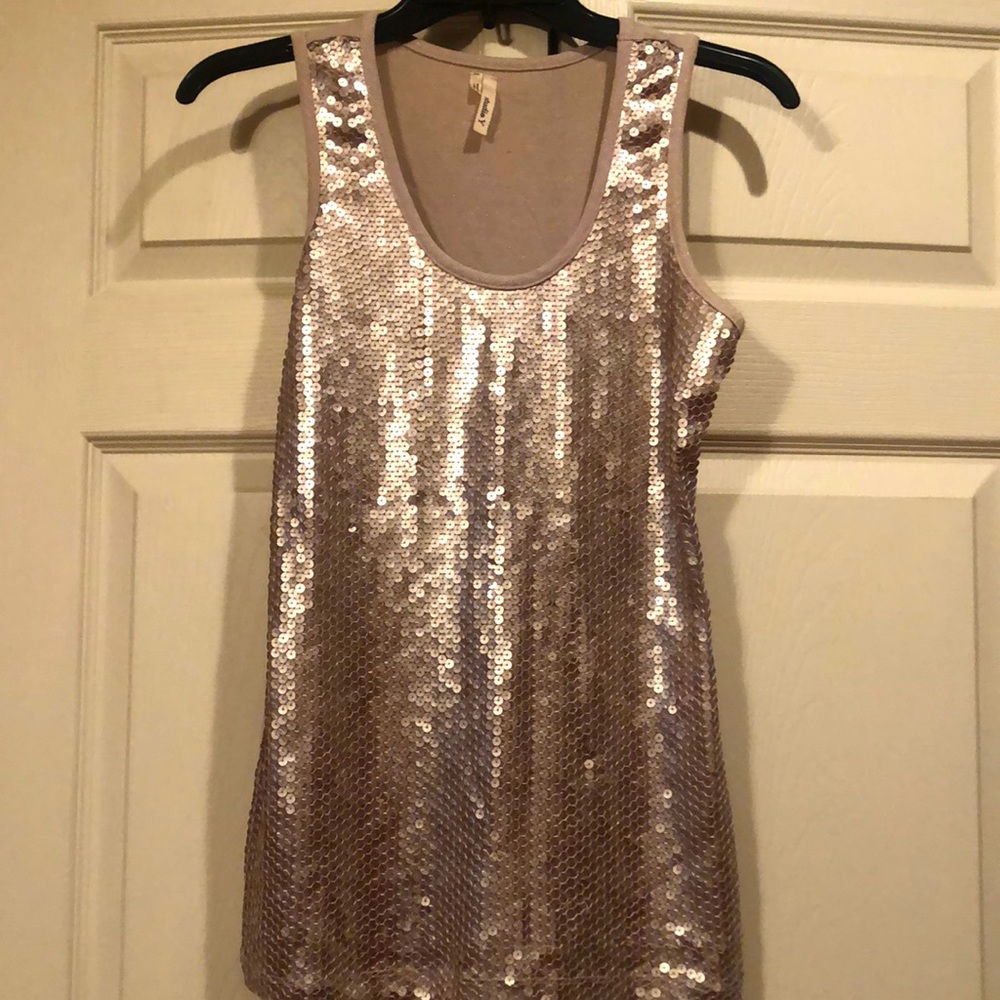 Studio Y -Small- Tan Scoop Neck Tank w/Sequins